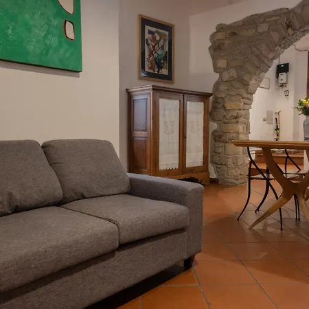 La Casa Di Penelope & Cirene 3* 皮耶特拉佩尔托萨